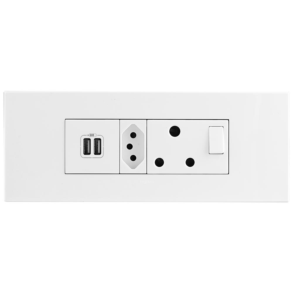 Legrand Arteor 6 Module Power Cluster with USB