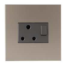 Load image into Gallery viewer, Legrand Arteor Single RSA Socket 4 x 4
