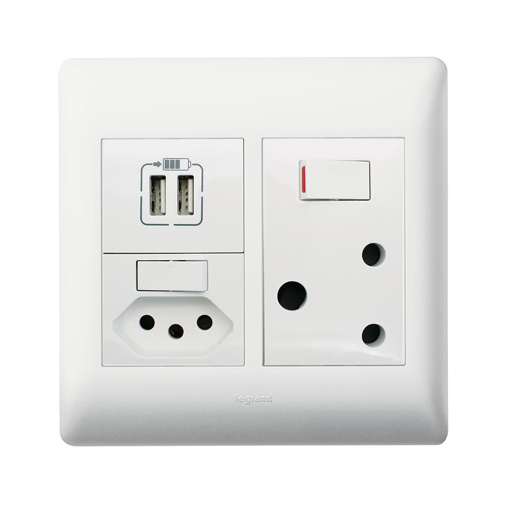 Legrand Ysalis RSA Switched Slimline USB Type-A Combo Socket 4 x 4